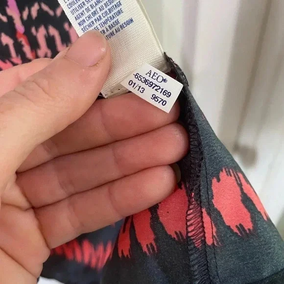 American Eagle Womens Size 6 Dress Spaghetti Strap Colorful Aztec Mini - Picture 8 of 13